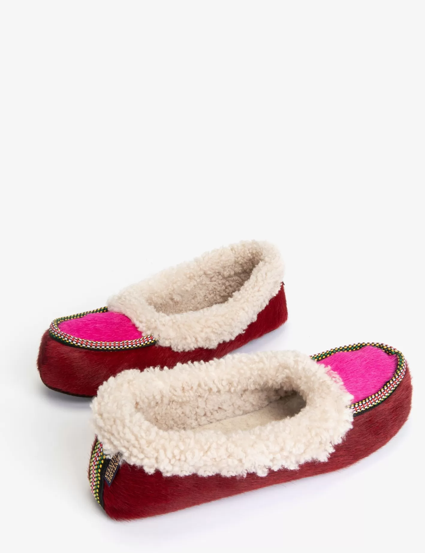 Best Polar Pony Slipper Slippers